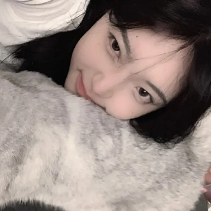 贬妻为妾？十万铁骑跪接我登基